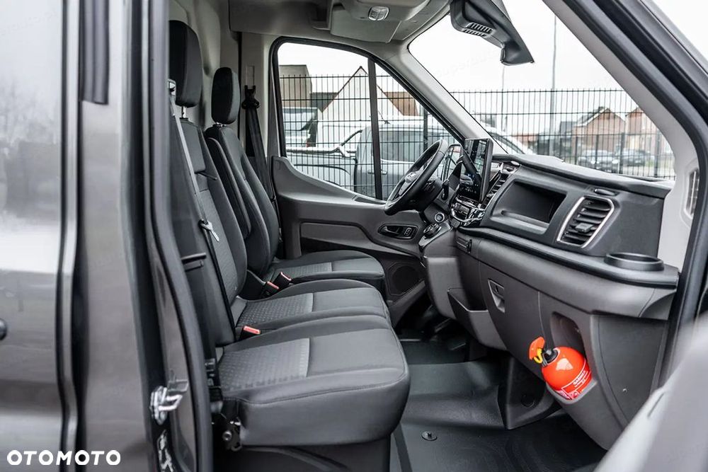 Ford Transit 350 L3H2 Limited A8 2.0 165KM - 6