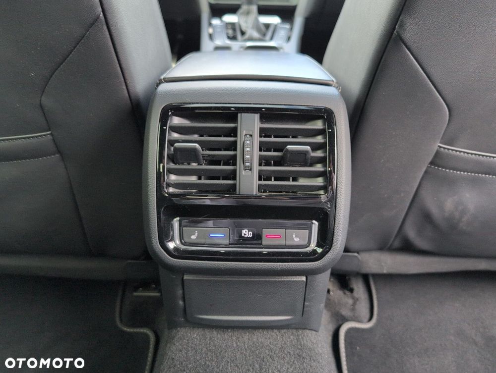 Volkswagen Arteon 2.0 TDI 4Motion R-Line DSG - 15