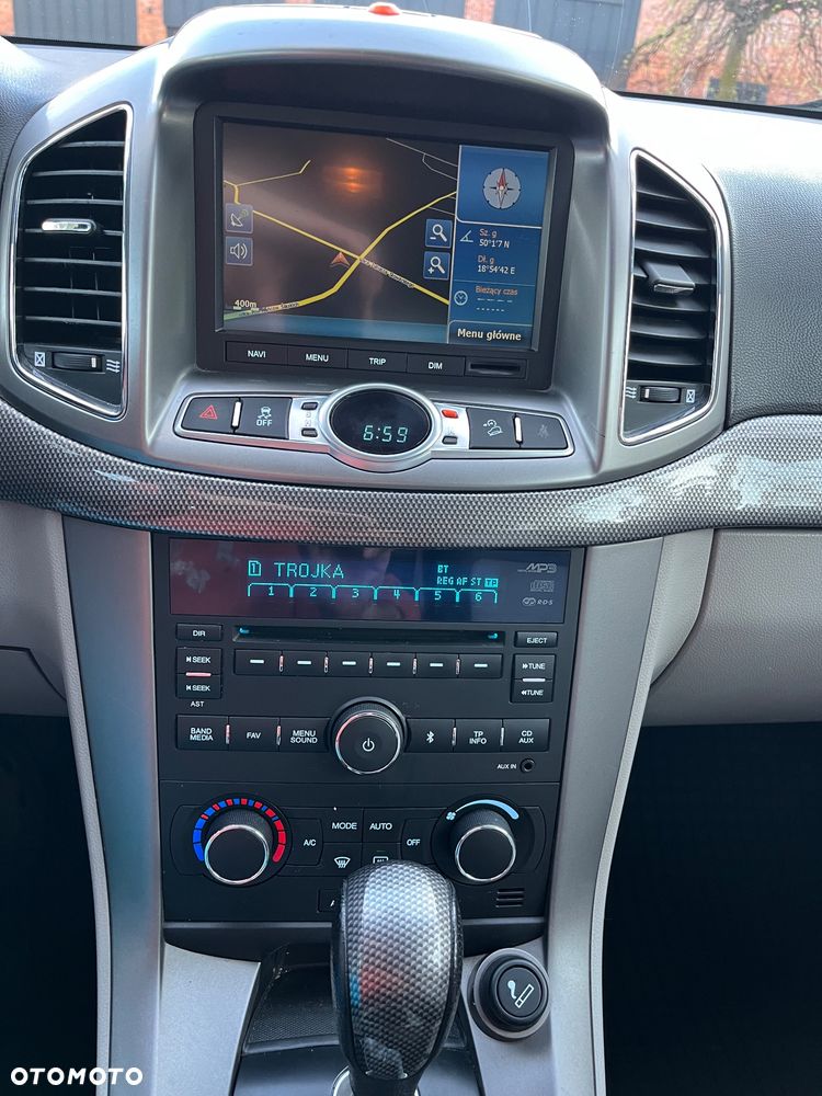 Chevrolet Captiva 2.2 D LTZ - 20