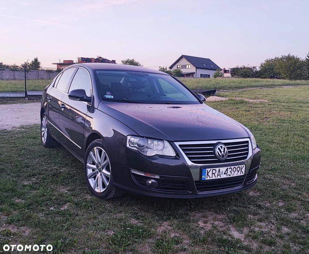 Volkswagen Passat 2.0 TDI DPF Highline DSG - 1