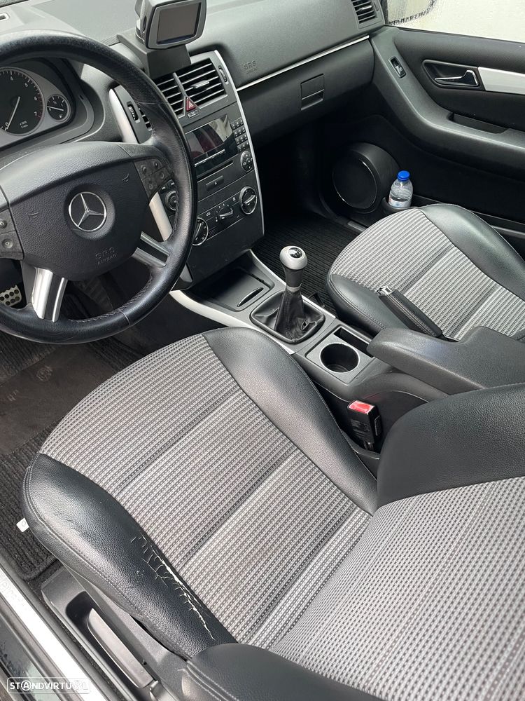 Mercedes-Benz B 150 BlueEFFICIENCY - 6