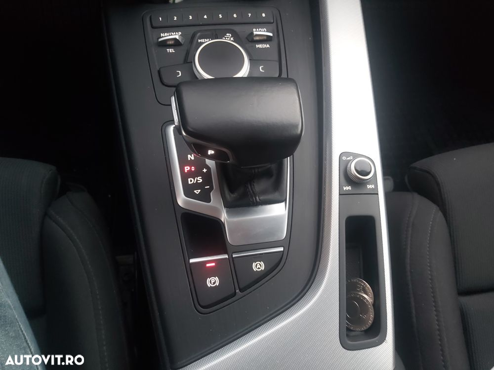 Audi A4 2.0 TDI S tronic - 15