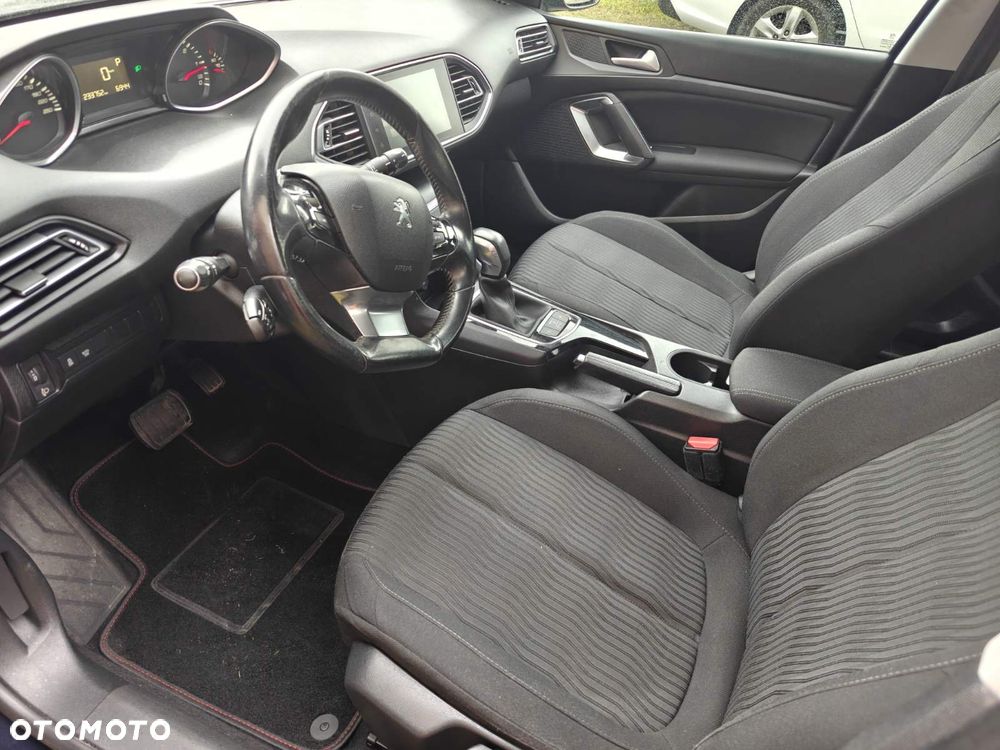 Peugeot 308 1.6 BlueHDi Active S&S - 32