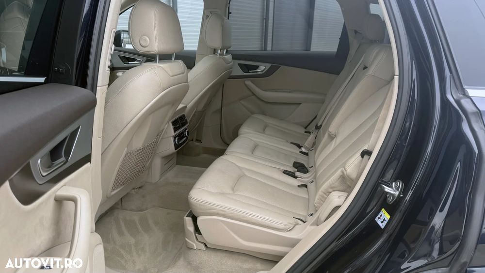 Audi Q7 - 8