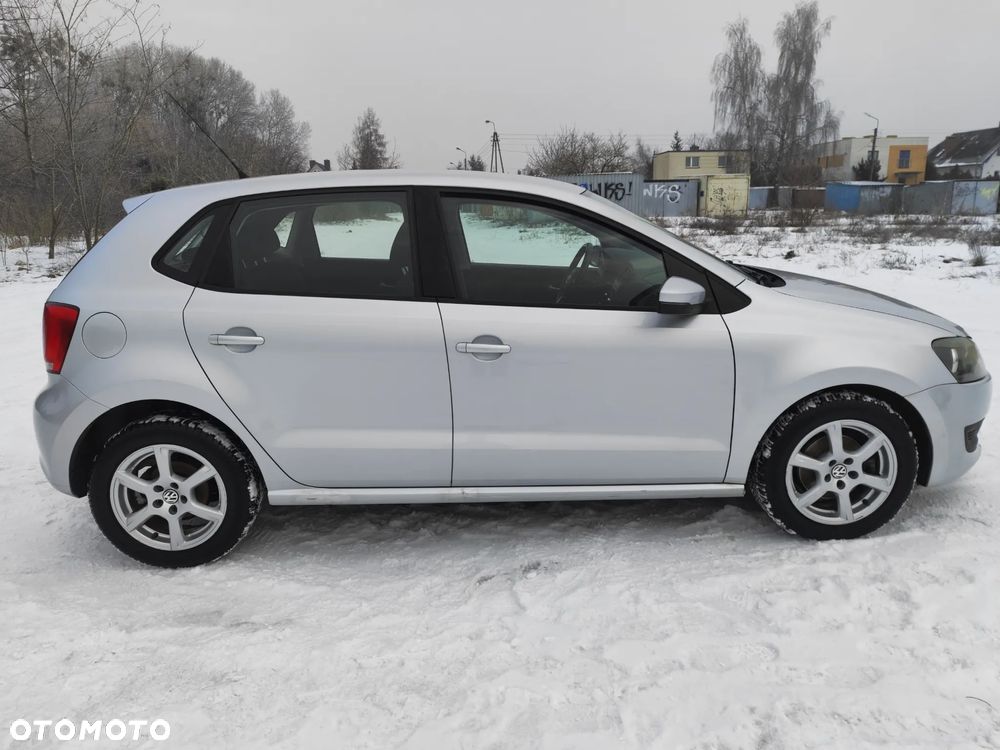 Volkswagen Polo 1.4 16V Trendline - 4