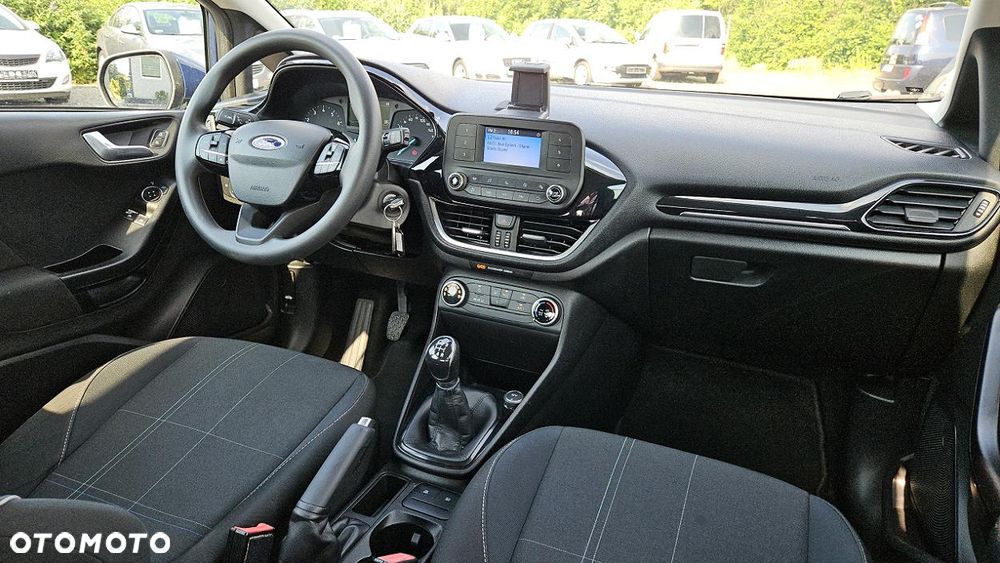 Ford Fiesta 1.1 Trend - 17