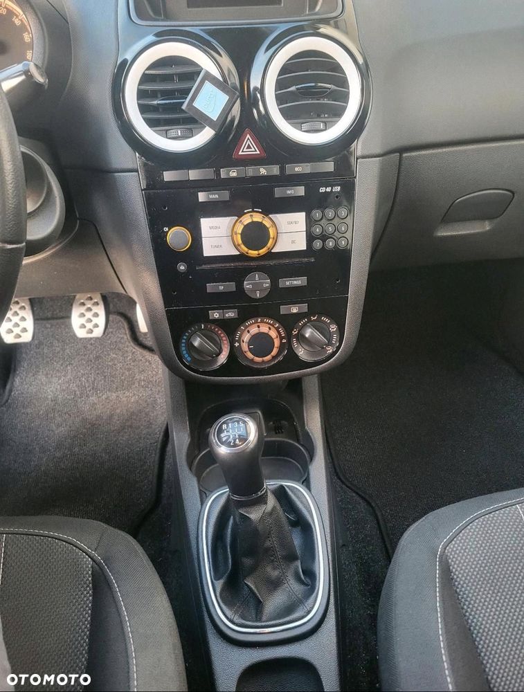 Opel Corsa 1.4 T Graphite S&S - 15