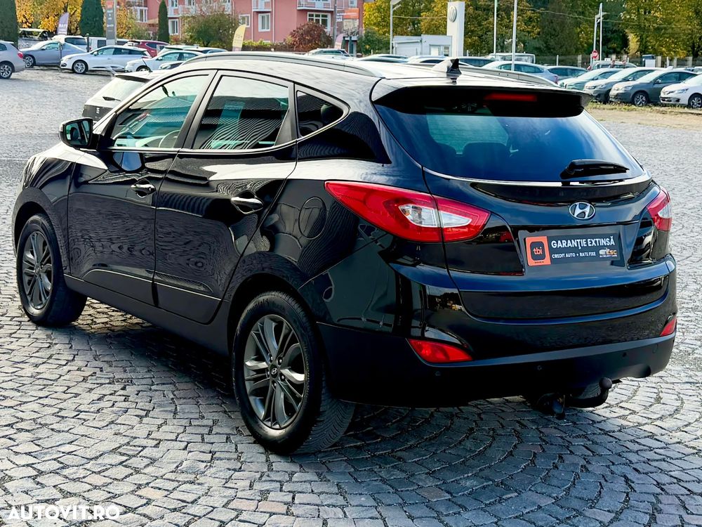 Hyundai ix35 2.0 CRDI 4WD Fifa World Cup Gold Edition - 4