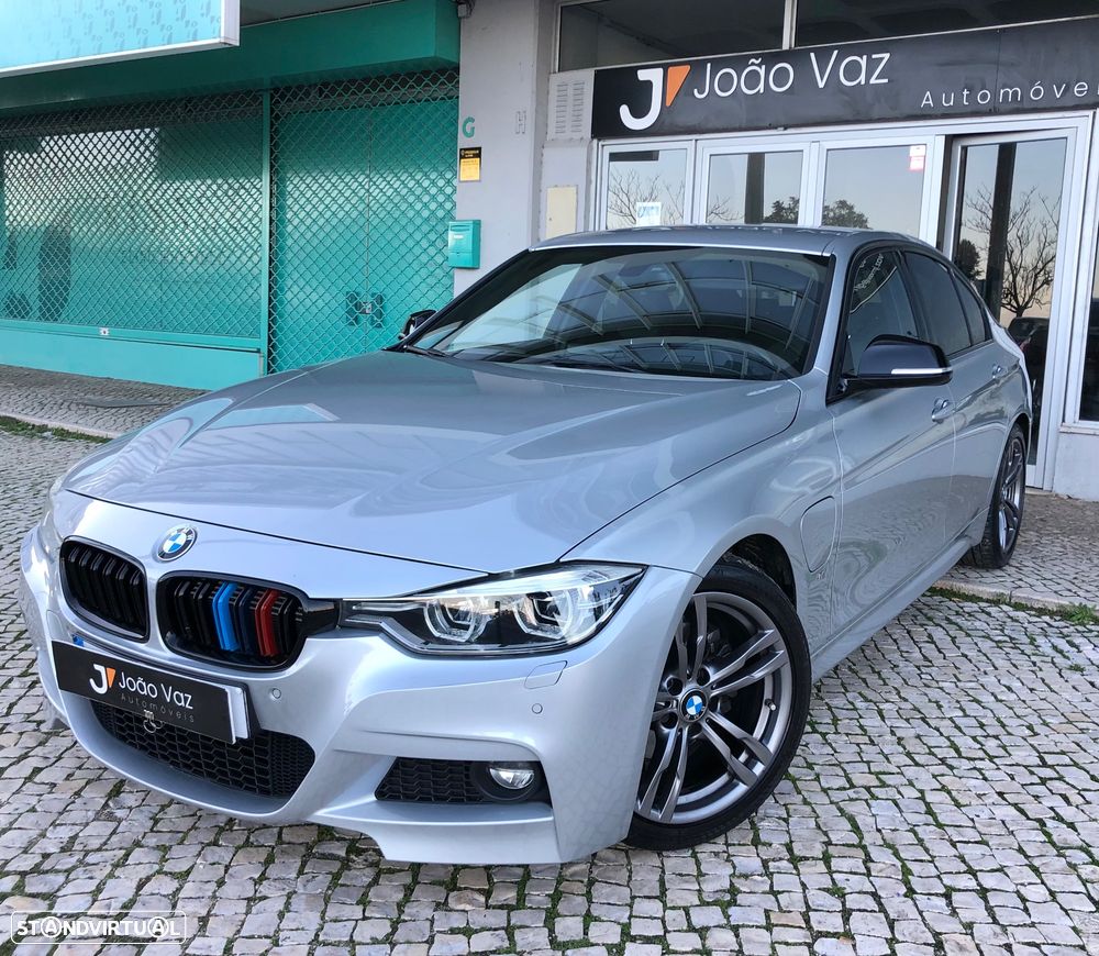 BMW 330 e iPerformance Pack M - 1
