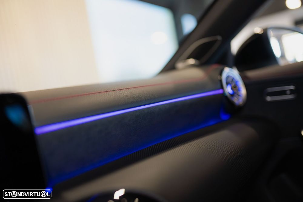 Mercedes-Benz CLA 250 e Shooting Brake AMG Line - 60