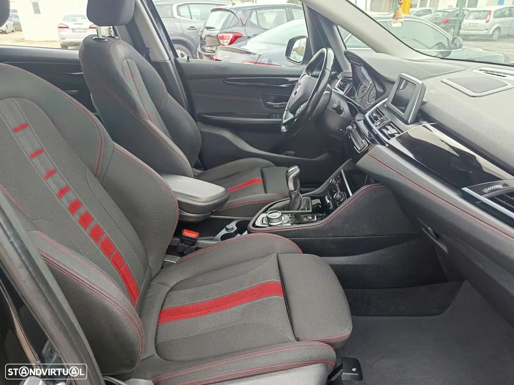 BMW 218 Active Tourer - 13