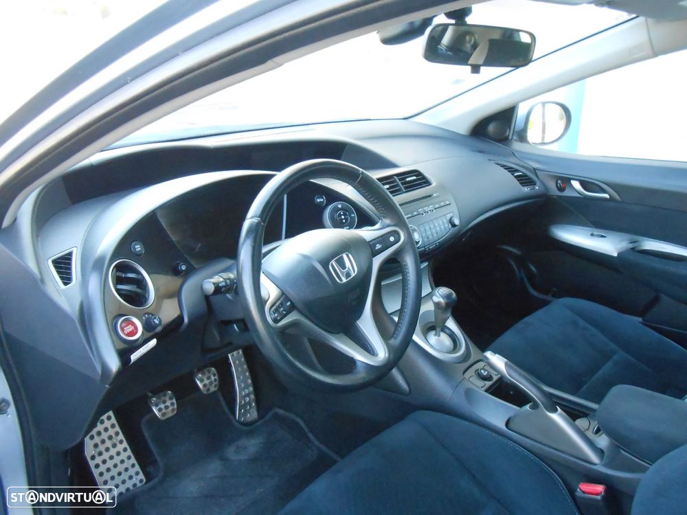 Honda Civic 1.4 Sport - 12