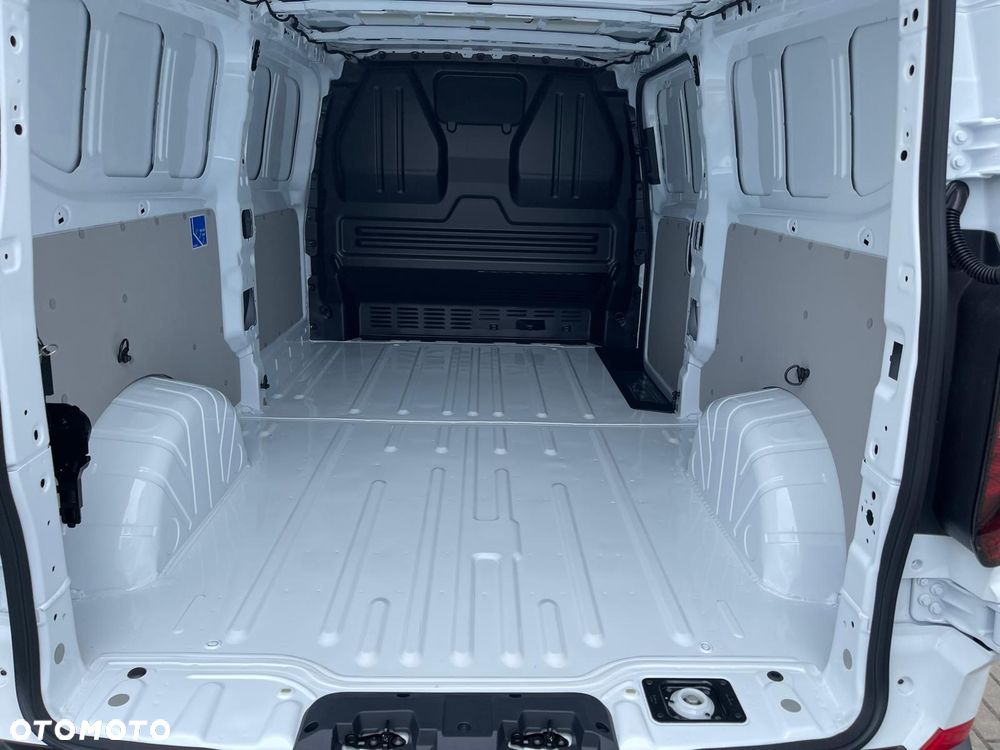 Volkswagen Transporter - 14
