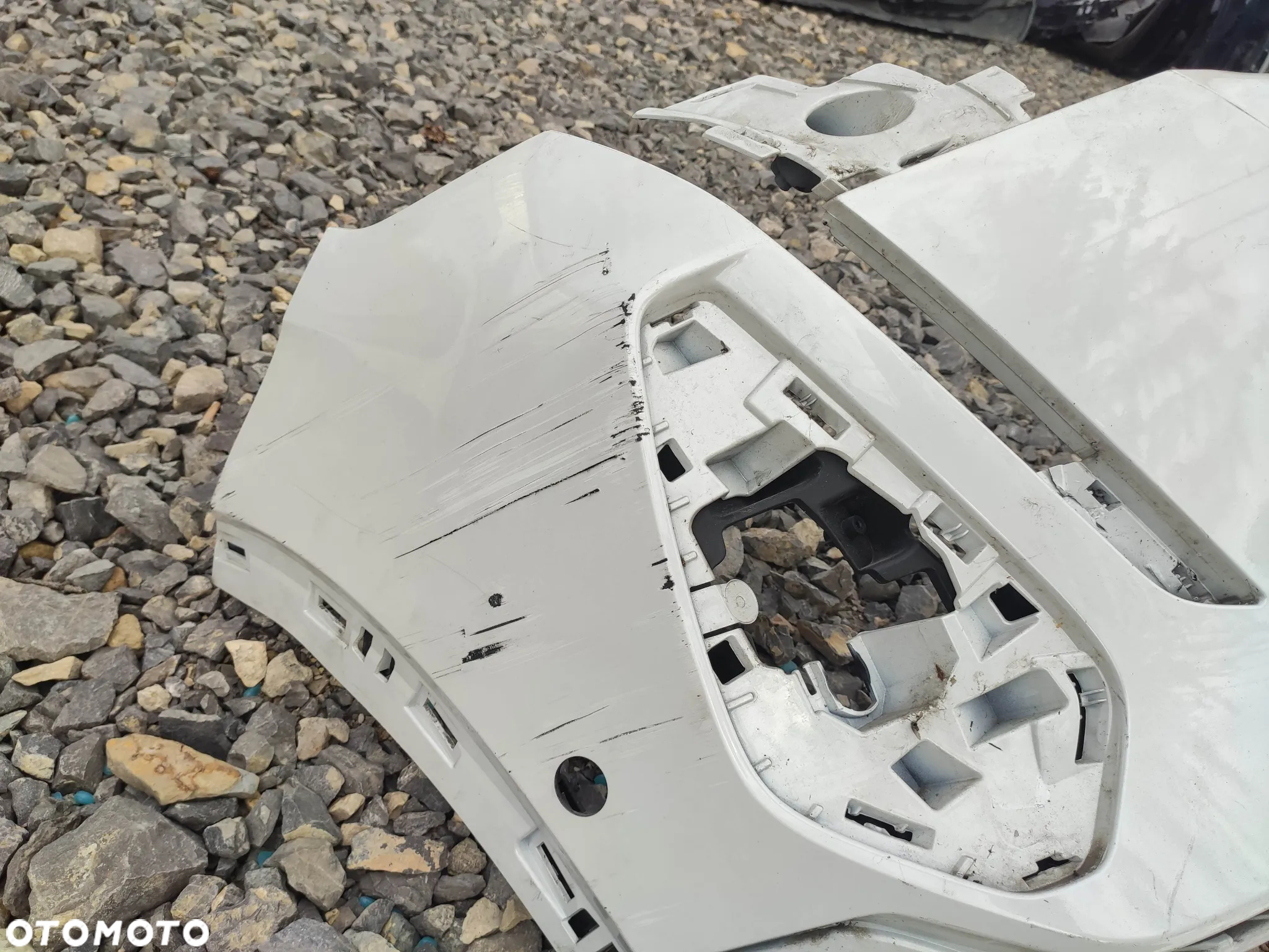 CC Zderzak przód Peugeot 3008 5008 Lift 9836768577 - 4