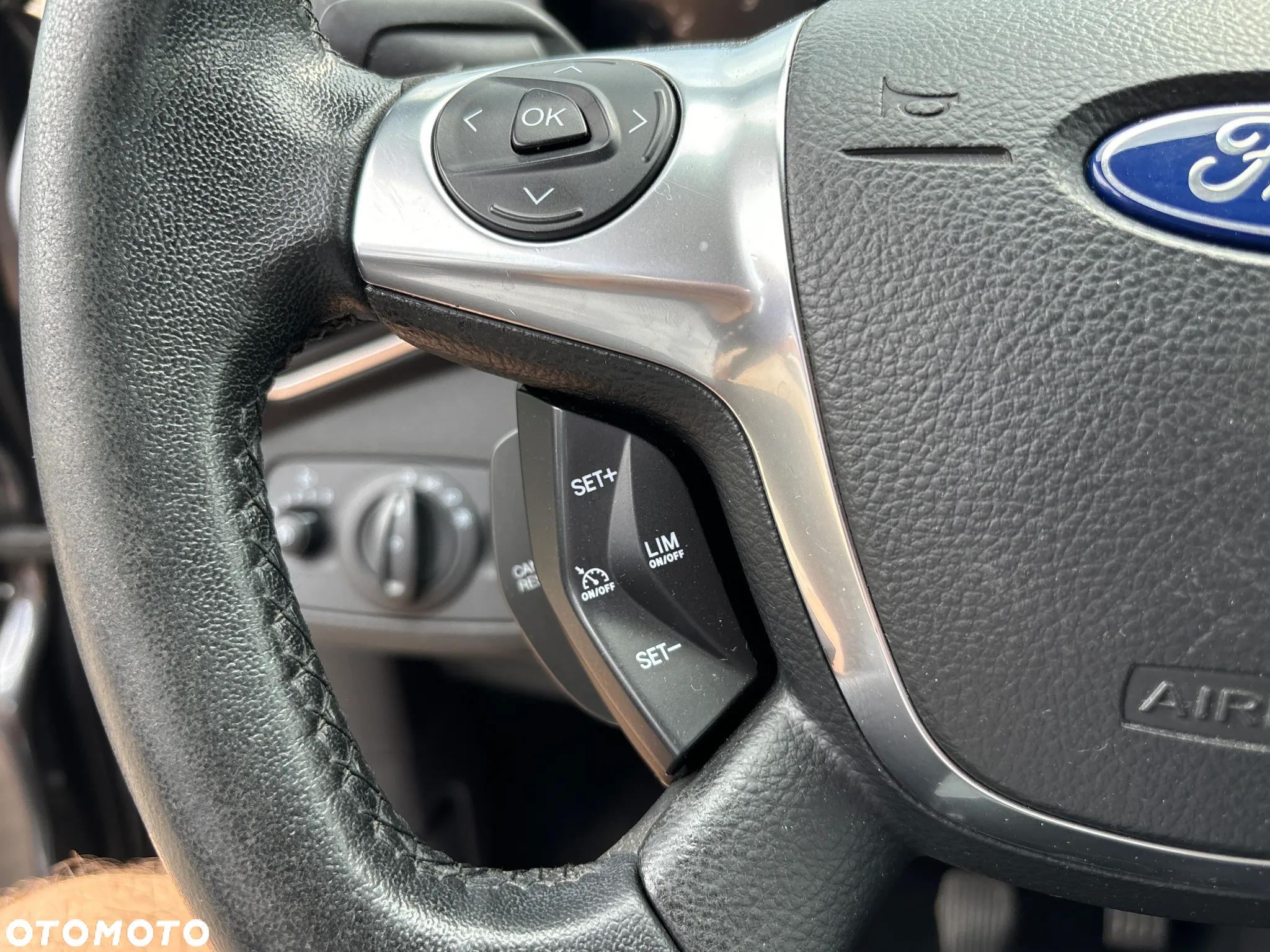Ford Kuga 2.0 TDCi 2x4 Trend - 26
