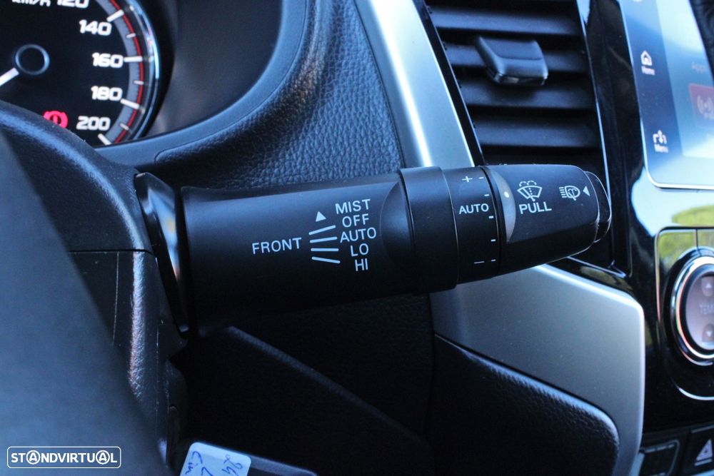 Mitsubishi L200 2.3 DI-D Strakar CD Connect Edition 4WD - 13