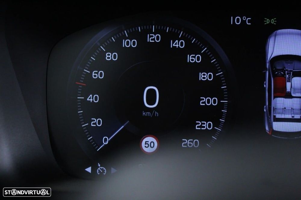 Volvo XC 40 1.5 T2 Plus Dark Auto - 26