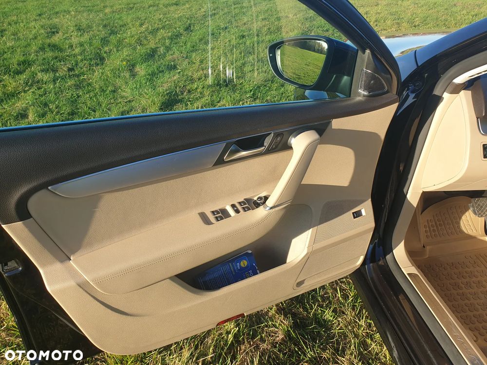 Volkswagen Passat 2.0 TSI Highline DSG - 13