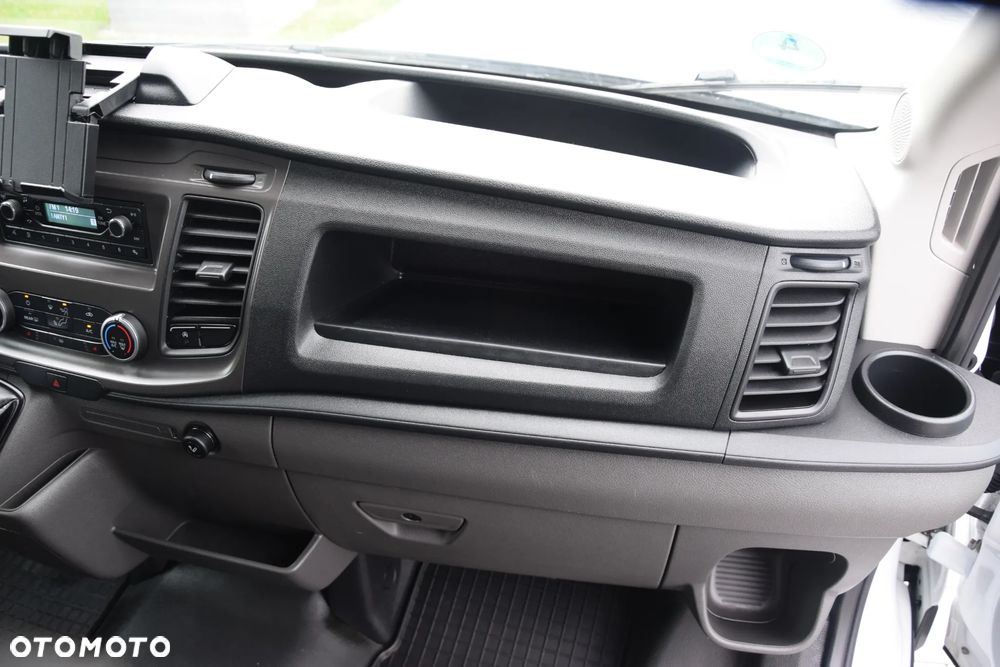 Ford Transit - 22