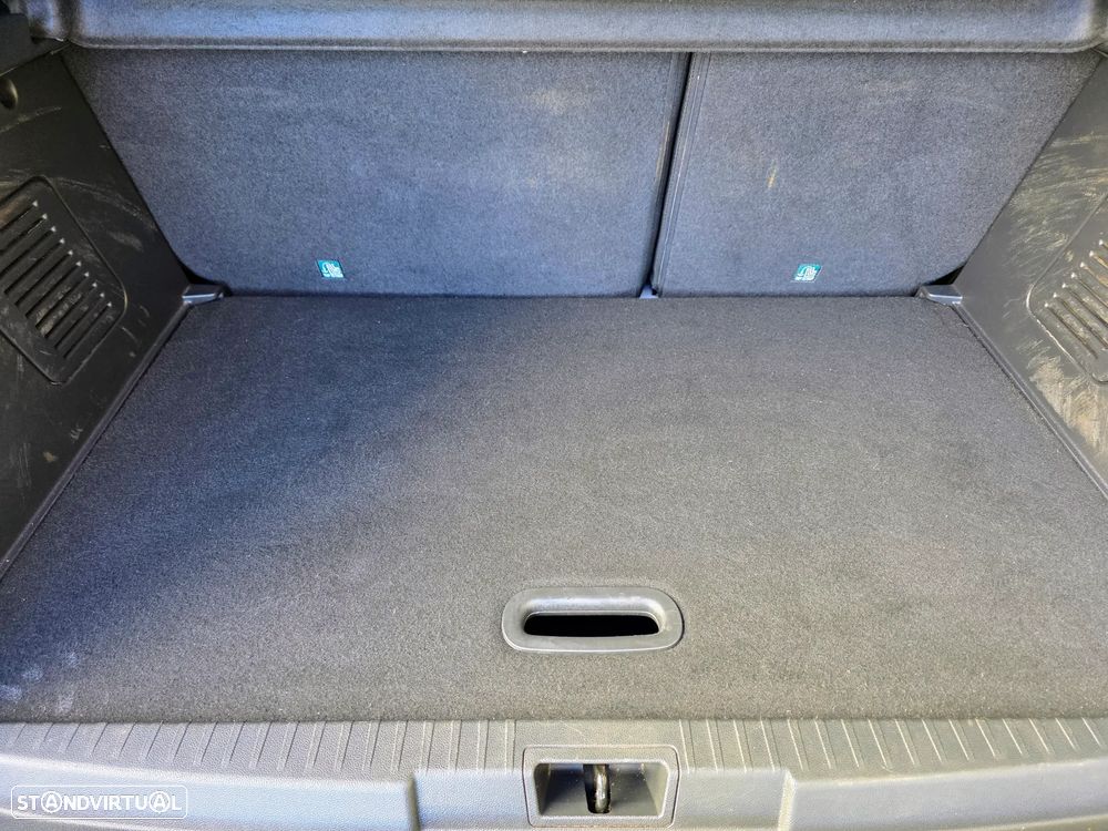 Renault Captur 1.2 TCe Exclusive XMOD - 48