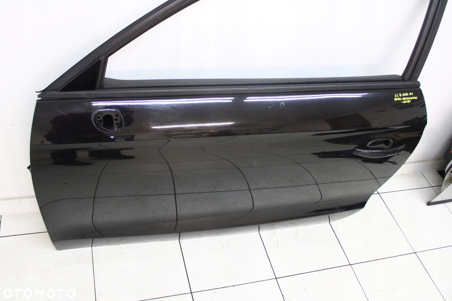 AUDI A1 I 8X 3D 2010R- DRZWI LEWY PRZÓD LEWE PRZEDNIE LY9B - KOD LAKIERU - 2