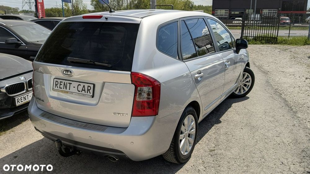 Kia Carens - 13