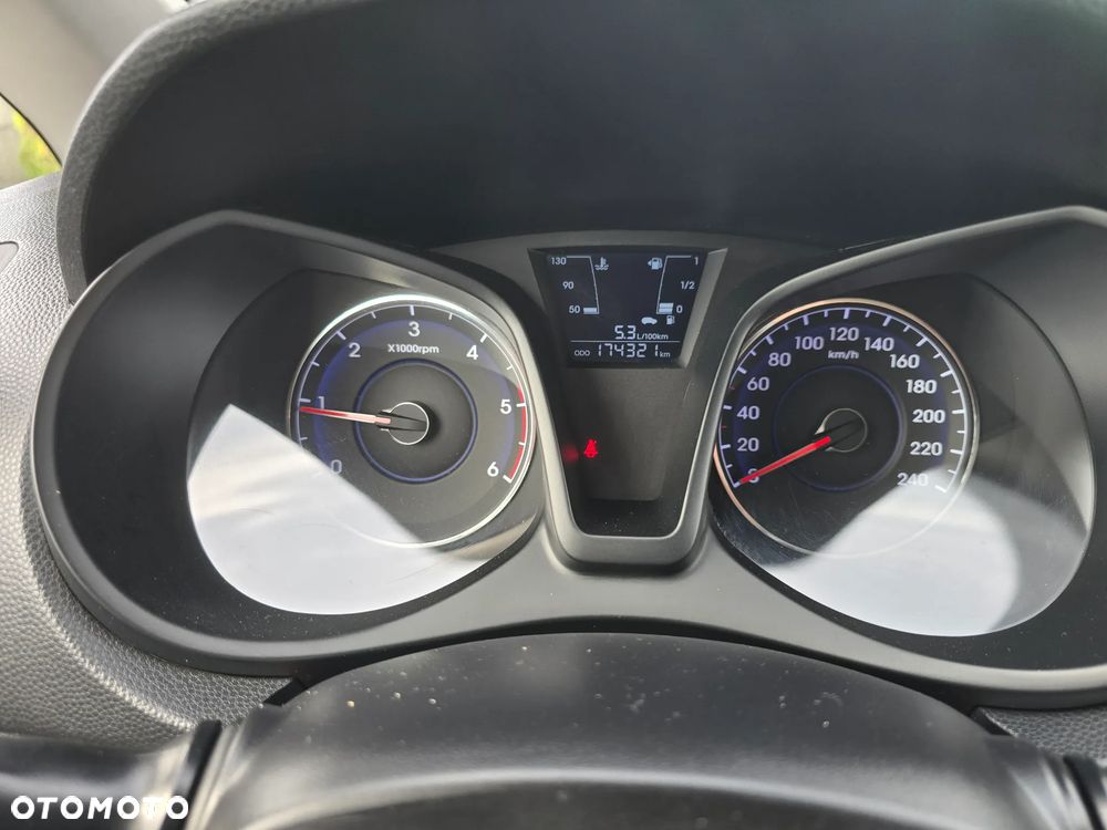 Hyundai ix20 1.6 CRDi Fifa World Cup Edition - 11