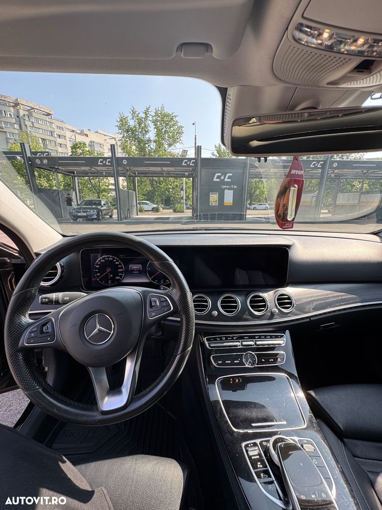 Mercedes-Benz E 220 d 9G-TRONIC Avantgarde - 23