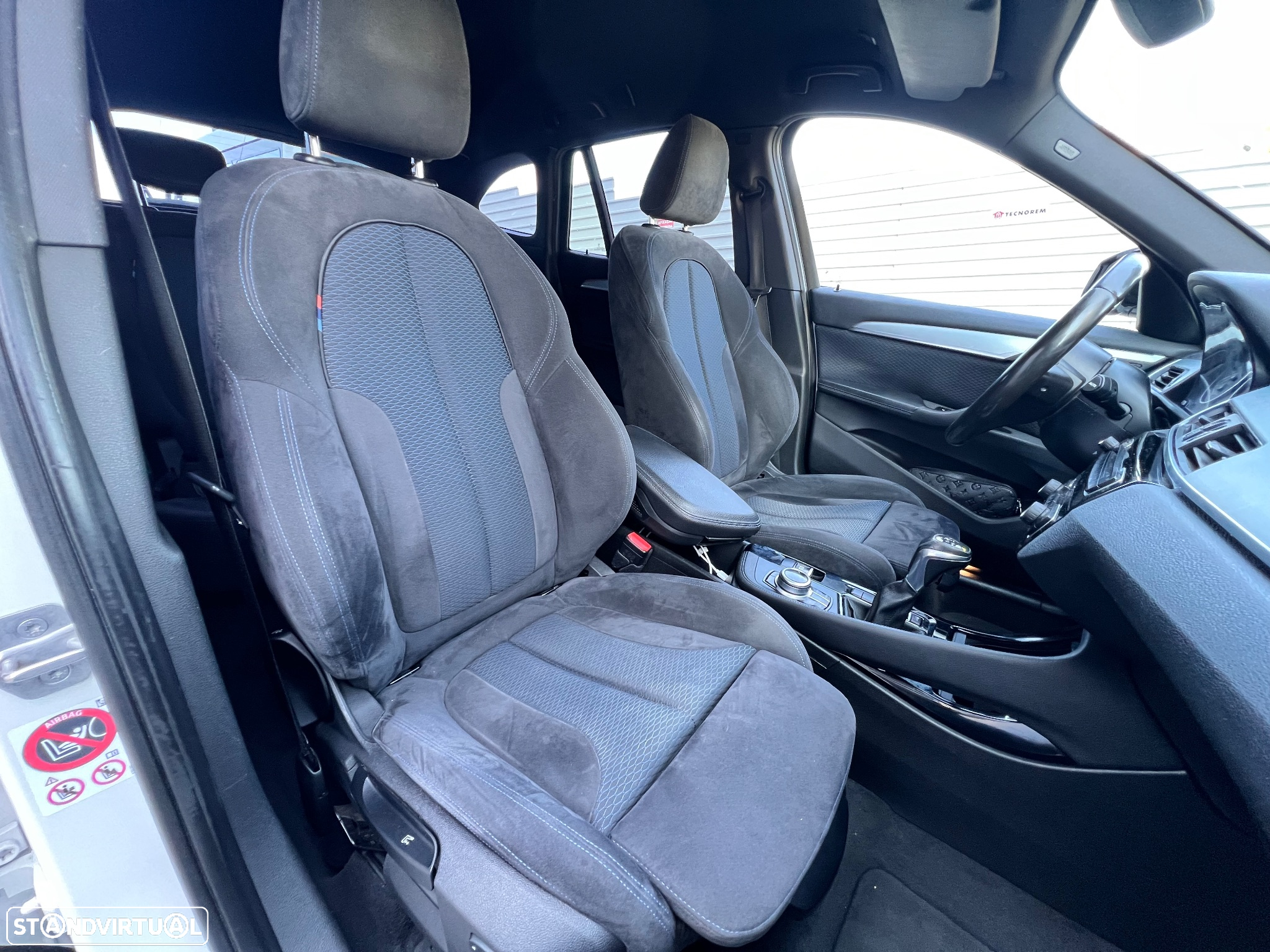 BMW X1 18 d sDrive Auto Pack M - 19