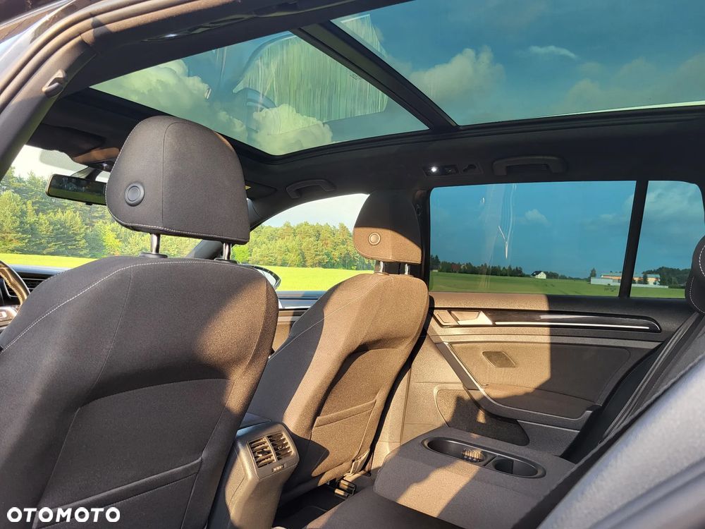 Volkswagen Golf - 18