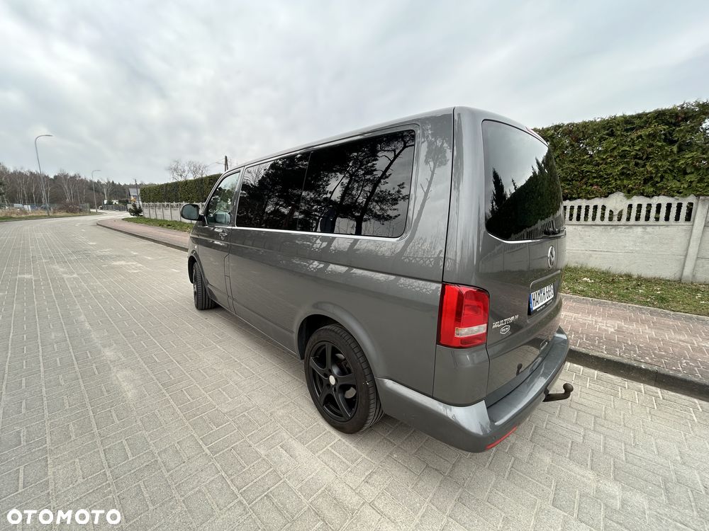 Volkswagen Multivan - 4