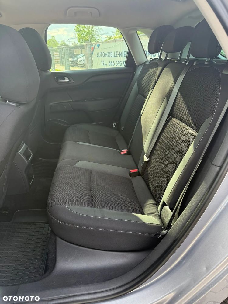 Citroën C4 BlueHDi 120 Stop&Start Shine - 10