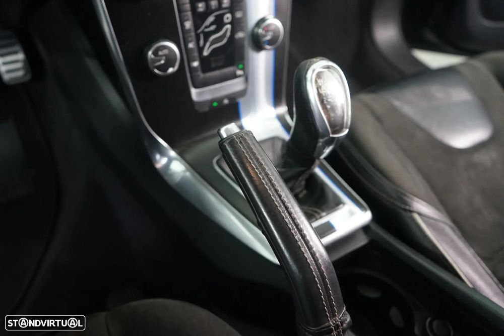 Volvo V40 1.6 D2 R-Design Momentum - 32