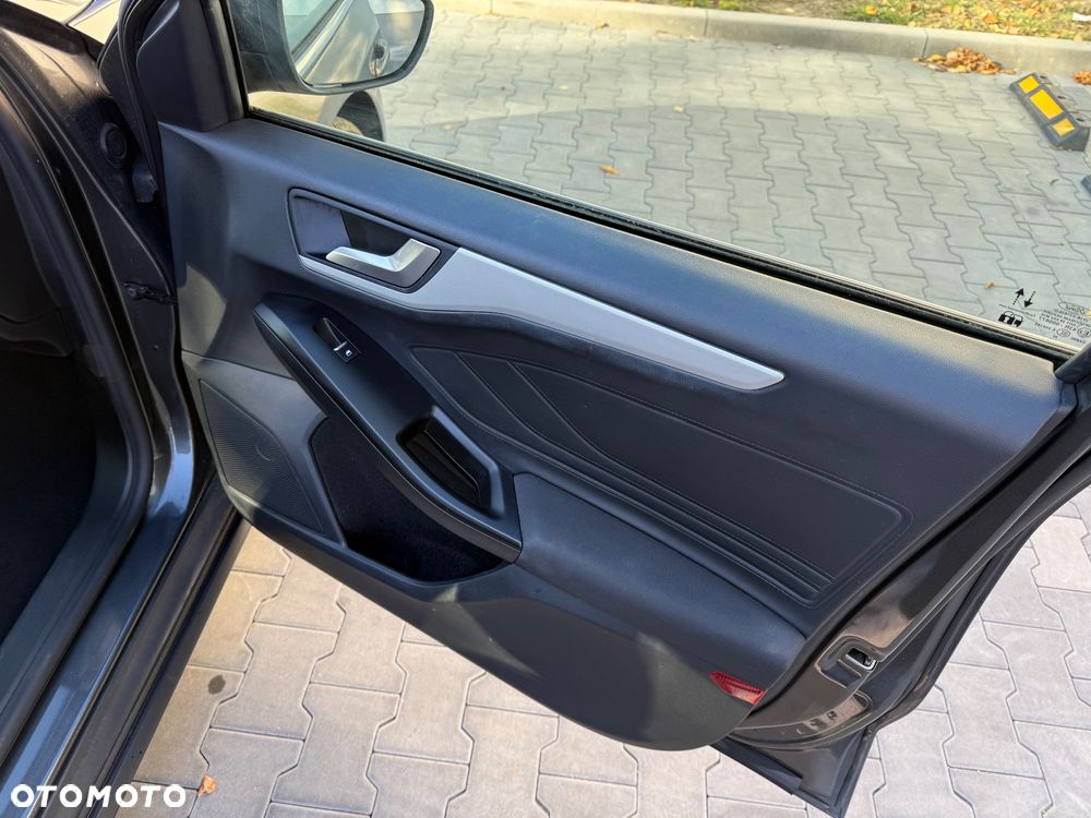 Ford Focus 1.5 EcoBlue Connected - 10