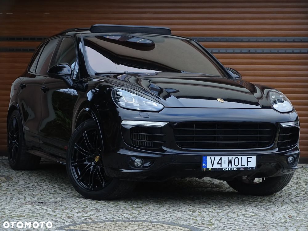 Porsche Cayenne GTS - 6