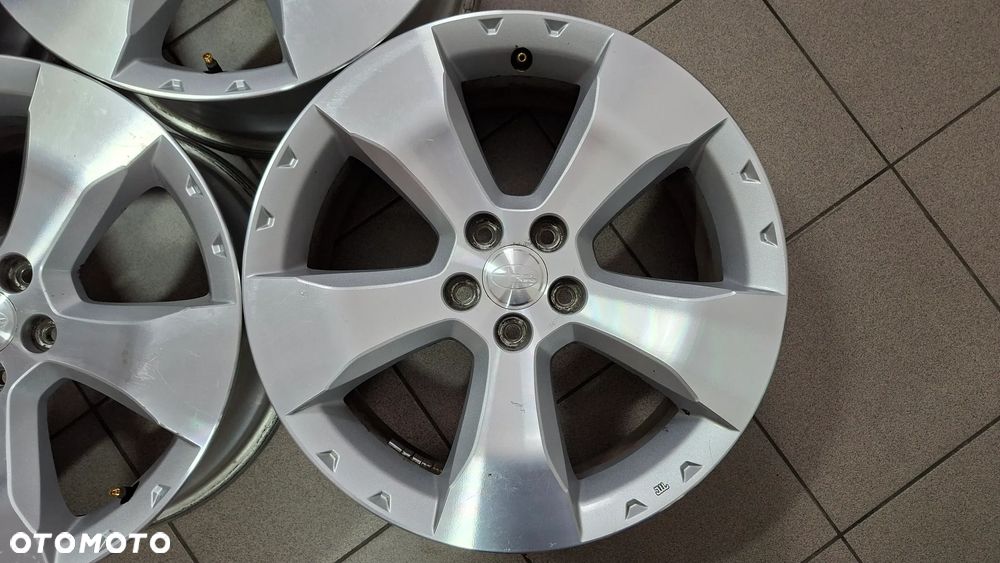 Felgi Aluminiowe 17 Subaru Forester 5x100 ET 48 - 5