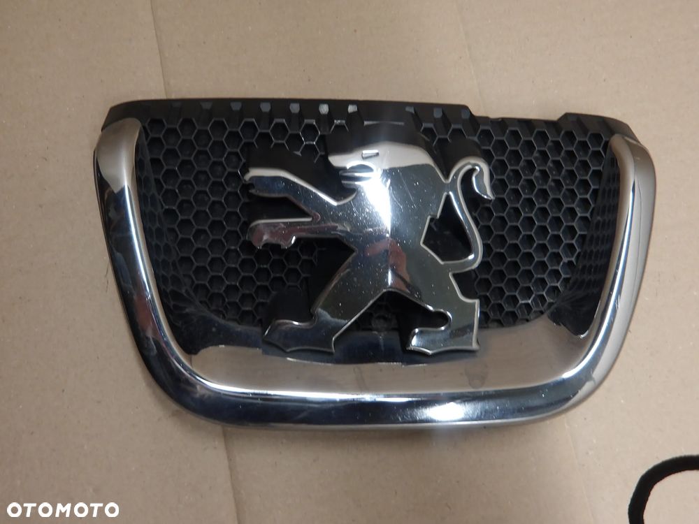 PEUGEOT 407 04-07 2.0HDI SEDAN GRILL 9648195677 - 1