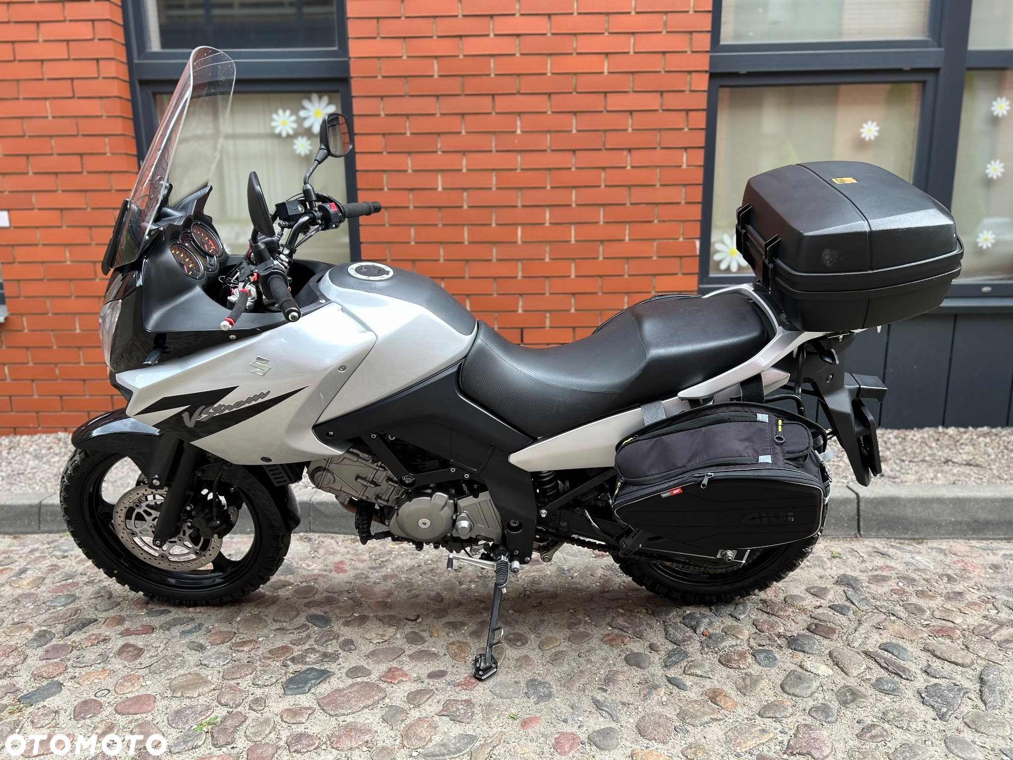 Suzuki DL - 5