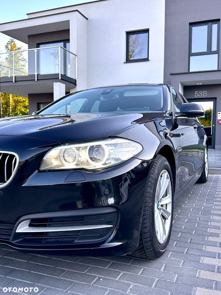 BMW Seria 5 525d xDrive Sport-Aut - 6