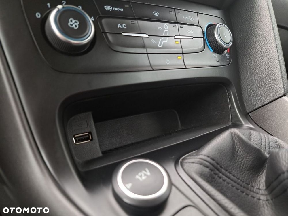 Ford Focus 1.6 Trend - 27