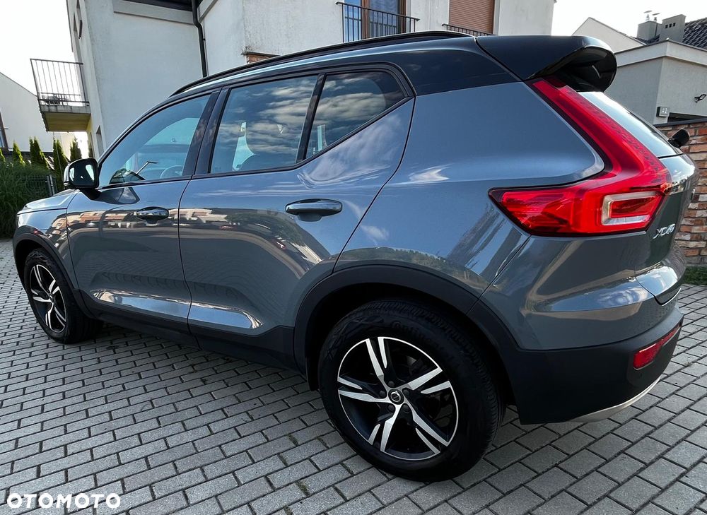 Volvo XC 40 B4 B R-Design - 3