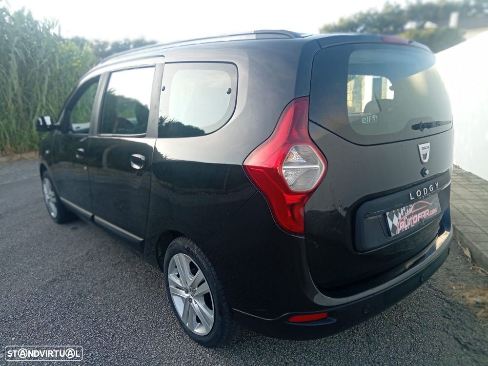 Dacia Lodgy 1.5 Blue dCi SL Go 7L - 23