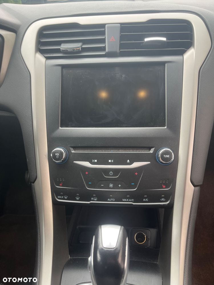 Ford Fusion - 28
