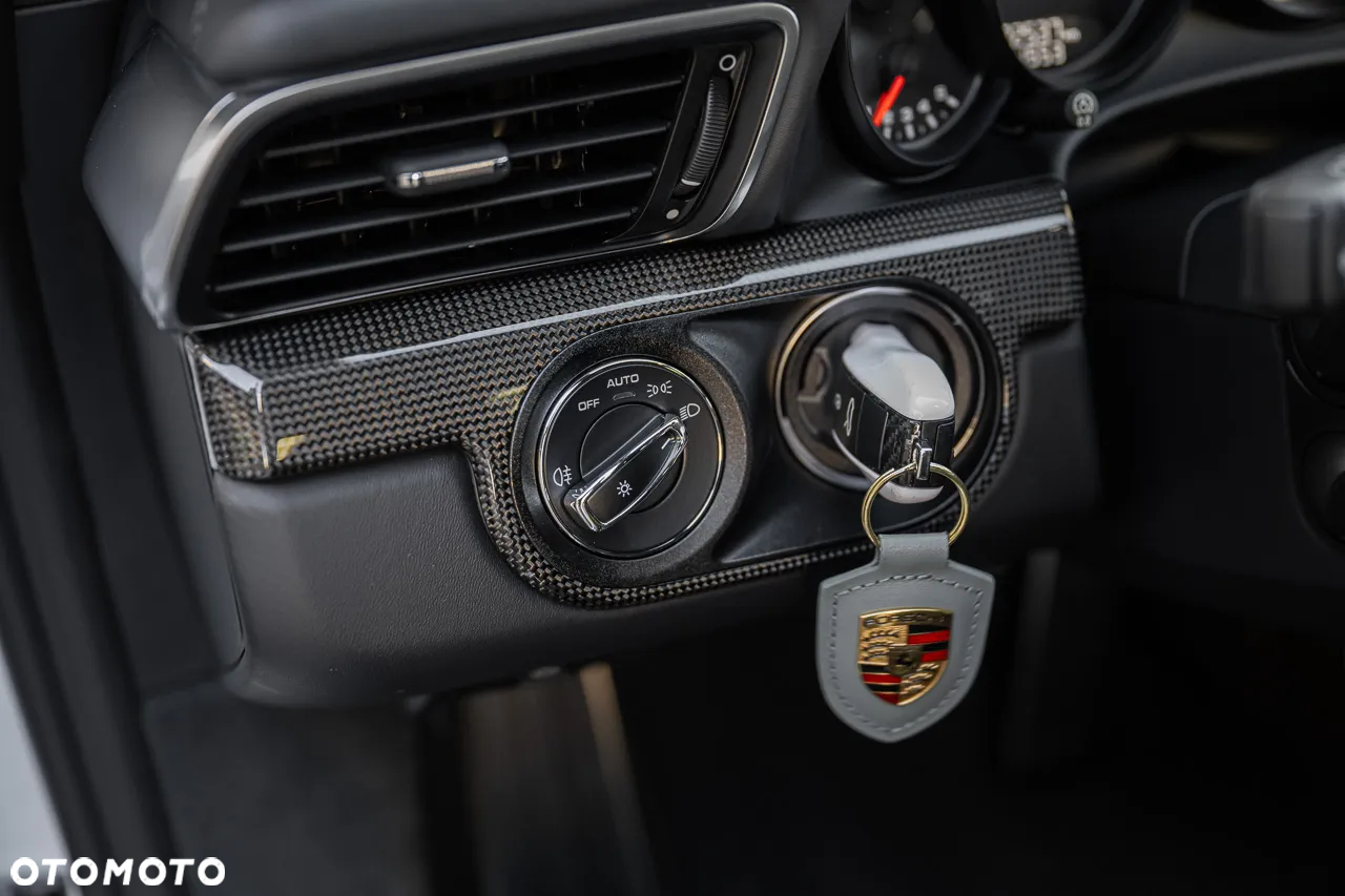 Porsche 911 Turbo S - 22