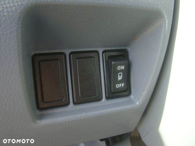 Mitsubishi CANTER FUSO 7 C 15 3.0TDI 3.5T DMC 4.5T ŁADOWNOŚĆ 3-STRONNA WYWROTKA DUBEL 7-OSÓB - 31