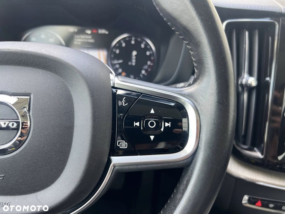 Volvo XC 60 - 21