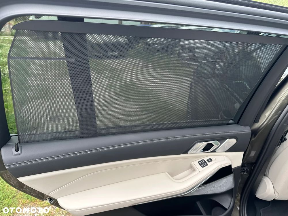 BMW X7 M60i xDrive mHEV sport - 22