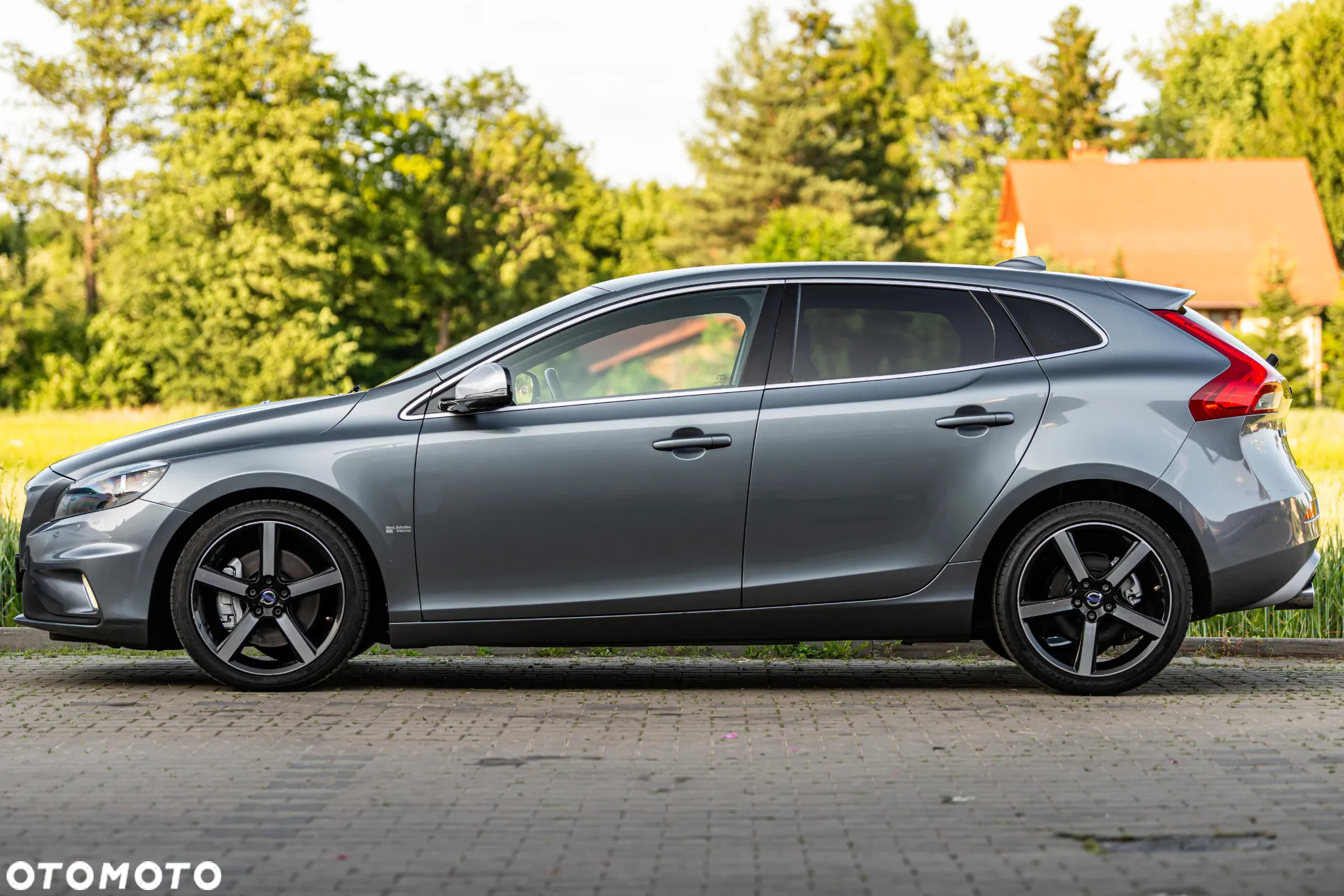 Volvo V40 D4 Drive-E R-Design Momentum - 15