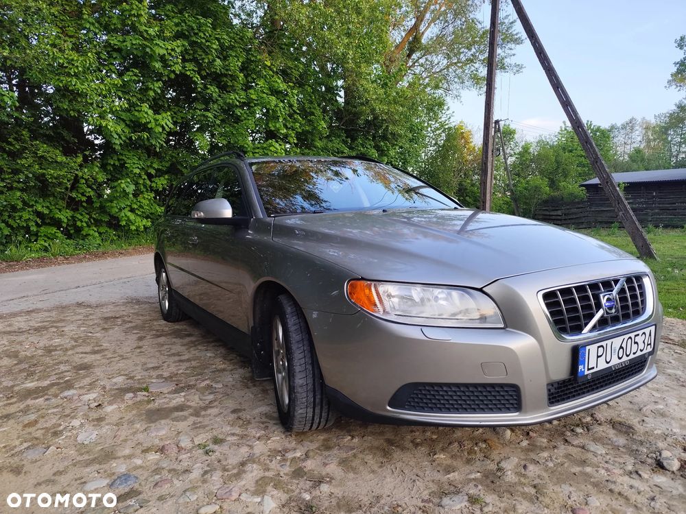 Volvo V70 D5 AWD Kinetic - 2