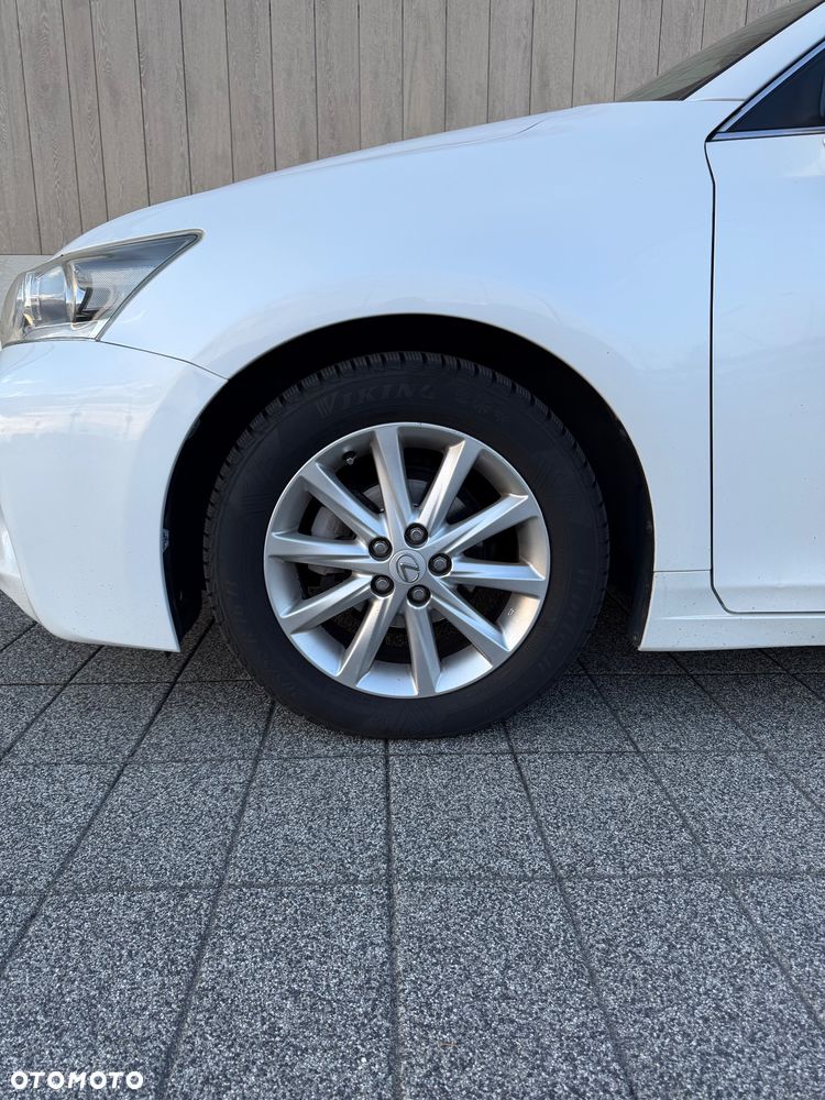 Lexus CT 200h Prestige - 21
